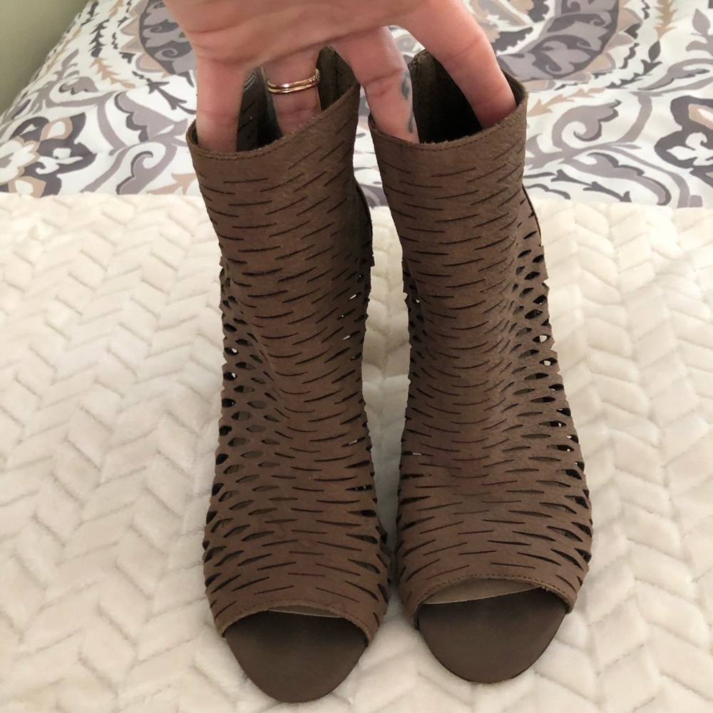 Dolce Vita heels
